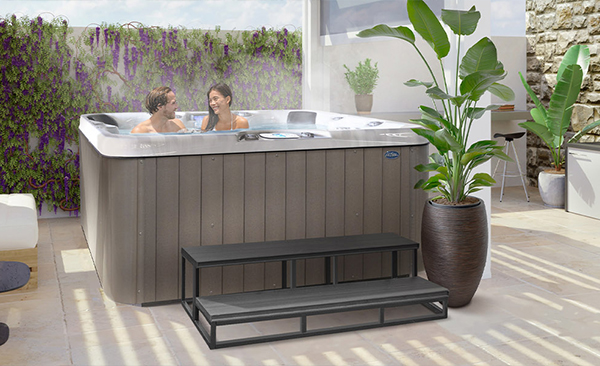 Escape™ Spas Everett hot tubs for sale